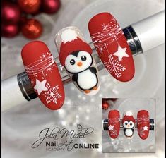 Christmas Nail Art Designs Penguin, Winter Nailart Xmas, Christmas Nail Drawing, Cute Holiday Nails Acrylic, Christmas Nails Penguin Winter, Nail Art Winter 2022, Cateye Nailart Christmas, Penguin Nail Art Christmas, Penguin Nails Designs