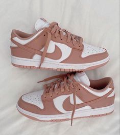 Wallpaper Nike, Nike Shoes Women Fashion, Nike Fashion Shoes, Jordan Shoes Girls, All Nike Shoes