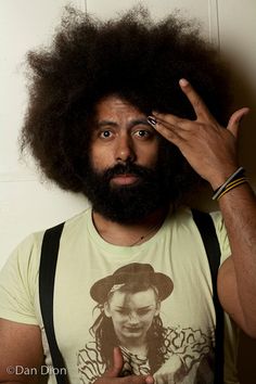 Afro Men, Mazzy Star, Stand Up Comedians, Afro Punk, Video New, Bad Hair, Afro Hairstyles, Funny People, Suspenders