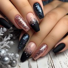 Shiny Nails Designs, Birthday Nail Designs, Fancy Nail Art, Classy Nail, Witchy Nails, Simple Fall Nails, Classy Nail Designs, Gel Mani, Shiny Nails