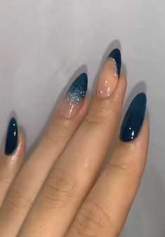 Azul Nails Ideas, Blue And Gold Prom Nails, Nails Inspiration New Year, Midnight Blue Nails Design, Teal Nails With Design, Teal Blue Nails, Blue Nails Gel, Prom Nails Blue, Mickey Nails