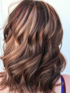 Late Summer Hair Color Brunette, Fall Hair Colors With Highlights, Calico Highlights, Hair Color Brunettes, Fall Haircolor, Hair Color Ideas For Brunettes Short, Haircut Options, Hair Glam, Highlighted Hair