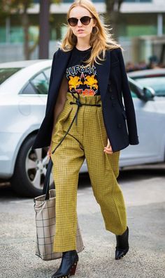 Elegantes Outfit Damen, Pastel Outfit, Paris Mode, Looks Street Style, Street Style Inspiration, Plaid Pants, 가을 패션, Fashion Week Street Style, Mode Vintage