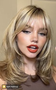 Haircut Selfie, Photo Hijab, Woman Photo, Cute Hairstyle, Bangs With Medium Hair, Blonde Hair Inspiration, Hijab Girl