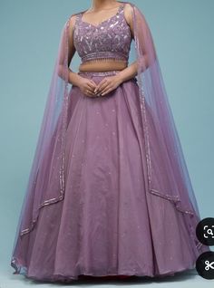 Beautiful Blouse Designs For Lehenga, Front Blouse Designs Latest For Lehenga, Lavender Lehenga Ideas, Dusty Lavender Lehenga, Net Lehenga Choli Designs Latest, Lahenga Design Net, Lavender Lehanga Designs, Lilac Color Saree, Light Purple Lehenga Color Combos