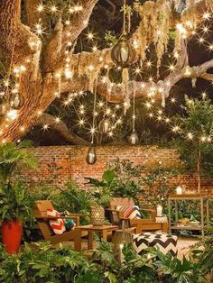 just lights christmas tree Dekorasi Bohemia, Patio String Lights, Lights Hanging, Beautiful Yards, Outdoor Patio Lights, The Secret Garden, Dream Backyard, Patio Lighting