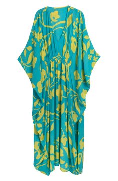 Hit the beach or kick it poolside in this flowy kaftan that features an allover floral pattern, kimono-inspired sleeves and a sharkbite hem. V-neck Kimono-inspired sleeves 100% rayon Hand wash, line dry Imported Beach Kaftan, Warm Spring, Abaya Fashion, Beach Wears, Beach Wear, Anniversary Sale, Birthday Outfit, Nordstrom Rack, Floral Pattern