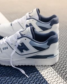 Blue Sneakers Aesthetic, New Balance 550s Outfit, Mandy Aesthetic, New Balance Shoes 550, New Balance 550 Blue, Blue New Balance Shoes, Neon Tiger, Nice Sneakers, Balance 550