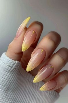 Yellow Nails Design, Almond Nails Designs, Yellow Nails, Chic Nails, French Tip Nails, Nail Polishes, Perfect Nails, Acrylic Nail Designs