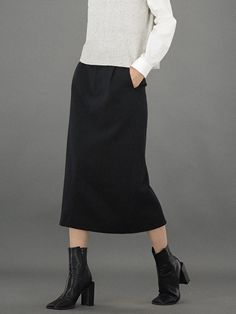 Composition : POLYESTER 51 COTTON 42 SPAN 7Color : BLACK_S,BLACK_MCountry of Origin : KOREA Bad Fashion, Landscaping, Midi Skirt, Composition, The Originals, Clothes For Women, Clothes, Black