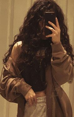 🥀❤ Curly Hair Woman Aesthetic, Curly Hair Vibes Aesthetic, Long Curly Black Hair Pale Skin, Long Hair To Hips, Long Dark Brown Curly Hair Natural, Nora Without Makeup, Curl Hair Aesthetic, Curly Hair Girls Aesthetics, Curly Hair Women Aesthetic