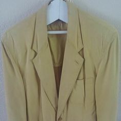 Ermenegildo Zegna Full Leather Sport Coat Blazer Jacket Size 52 Color Is Yellow - I Can Not Take Right Color On My Photo 100% Authentic Made In Italy (They Don't Make There Anymore) 100% Genuine Leather Pre-Owned - Used Condition Without Damages It's Not Fit For Me Anymore Beautiful Jacket-Head Turner When You Wear Let Me Know If You Have Any Question Condition Pre-Owned Seller Notes “Very Good Conditions” Size 52 Country/Region Of Manufacture Italy Department Men Style Two Button Material Leather Theme 70s, 80s, 90s, American, Sports Pattern Solid Fit Regular Type Sport Coat Color Yellow Vintage Yes Occasion Casual Brand Ermenegildo Zegna Jacket Front Button Style Two-Button Classic Yellow Suit For Work, Classic Yellow Suits For Work, Classic Yellow Blazer For Business, Classic Yellow Outerwear With Lapel Collar, Classic Yellow Notch Lapel Suits, Classic Yellow Suits For Semi-formal Occasions, Elegant Yellow Outerwear With Pockets, Elegant Yellow Blazer With Pockets, Yellow Formal Blazer With Suit Collar