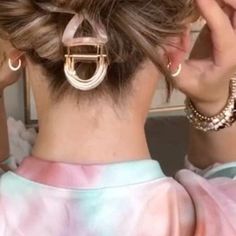 3,366 likes, 26 comments - natalie.m.west on October 26, 2023: "Need a style to get the hair off the back of your neck to avoid the winter tangles? Try this! Also would be a great style for an event or...". Holiday Hair, Easy Updos, Heatless Hairstyles, Hair Tutorials Easy, Like And Comment, Holiday Hairstyles, Amazon Storefront, Hairdo For Long Hair, Hair Crush