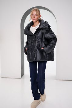 Description: Introducing our FeatherLite Relaxed Down Puffer – a paradigm of luxury and modern design. Crafted with an innovative fabric that blends sleek sophistication with unparalleled comfort, this puffer is the epitome of high-end winter fashion. The fabric, a groundbreaking achievement in textile technology, offers a cloud-like lightness that envelops you in warmth without the weight, making it an ideal choice for those who value both style and practicality. Product Details: Temperature ra Fur Blazer, Fur Parka, Ski Suits, Blazer Vest, Cashmere Wool, Down Coat, Cashmere Coat, Wool Coat, Parka