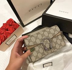 Gucci Aesthetic, Calvin Klein Purse, Sweet Morning, Purse Outfit, Best Designer Bags, Handbags Louis Vuitton, Latest Bags, Bvlgari Bags, Celine Bag