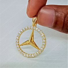 1.00 CTW Round VVS1 Moissanite Pendant, Mercedes Pendant , 14k Yellow Gold Plated Pendant, Wedding Anniversary Gift, Mercedes Benz Pendant Moissanite Pendant, Blood Diamond, Wedding Anniversary Gift, Jewelry Images, Wedding Anniversary Gifts, White Diamond, Ring Verlobung, Wedding Anniversary, Pendant Necklaces