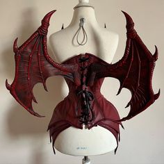 Dragon Costume Women, Royal Vampire, Draw Clothes, Demon Costume, Womens Outfit, Dragon Costume, Style Goals, Book Jokes, Dragon Wings