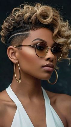 Shaved Sides Designs Black Women, Half Shaved Head Hairstyles Black Women, Edgy Hair Black Women, Edgy Natural Hairstyles Black Women, Big Hairstyles For Black Women, Edgy Hairstyles Black Women, Color Short Hair Black Women, Short Weaves For Black Women, Colored Short Hair Black Women