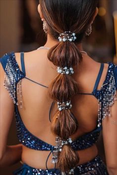 Bubble Braid Indian Wedding, Hairstyles For Groom Sister, Hair Accessories For Lehenga, Braid Jewelry Hairstyles, Pithi Hair Styles For Bride, Bridal Braid Indian, Simple Wedding Braid, Mehendi Hairstyles Bridesmaid, Indian Wedding Hairstyles For Long Hair Bridesmaids