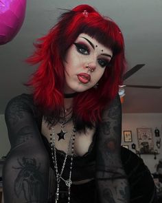 Alt Makeup, Goth Hair, Arte Punk, Alternative Makeup, Stunning Makeup, Alternative Hair, Short Hair Haircuts, Cut My Hair