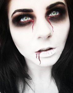 Halloween make up http://www.makeupbee.com/look.php?look_id=68039 Creepy Halloween Makeup, Vampire Makeup, Halloween Makeup Ideas