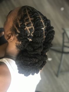 Dread Styles For Men Bun Locs, Loc Bun Men, Men Loc Bun Styles, Color Dreads, Hairstyle Locs, Men Locs, Black Hair Protective Styles