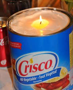 Make an emergency candle out of Crisco. Simply put a piece of string (or wick) in a can of Crisco, light it and it will burn up to 45 days. Crisco Candle, Emergency Candles, Emergency Prepardness, Emergency Preparation, Emergency Prepping, It Goes On, Shortening, Emergency Kit, In Case Of Emergency