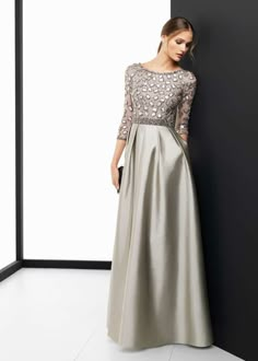 Long Maxi Skirts High Waisted, Mother Of The Groom Dresses Classy, Mother Of Groom Outfits Classy, Formal Dress With Sheer Sleeves, Mother Of Groom Outfits, Backyard Weddings, Evening Dress Collection