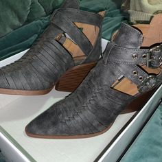 Grey Pointy Toe Whip-Stitch Booties! Casual Fall Heels With Buckle Closure, Casual Synthetic Booties For Spring, Casual Gray Heels For Spring, Spring Booties With Buckle Closure, Gray Closed Toe Casual Heels, Trendy Spring Booties With Buckle Closure, Whip Stitch, Qupid Shoes, Sling Back