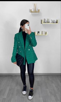 Calca Wide Leg, Blazer Outfit Ideas, Knit Skirts, Outfit For Everyday, Outfits Con Jeans, Spaghetti Top, Estilo Swag, Winter Fashion Outfits Casual, Blazer Outfit