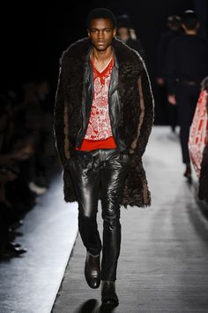 Diesel Black Gold Fall 2013 Menswear collection, runway looks, beauty, models, and reviews. Leather Fashion Men, Milan Men's Fashion Week, Dolly Fashion, Sheep Clothing, Fly Guy, Diesel Black Gold, Gq Magazine, Fashion Victim