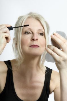 Eye Makeup Tips for Older Women Best Makeup Tips, Looks Black, Halle Berry, Anti Aging Skin Products, Aging Skin Care