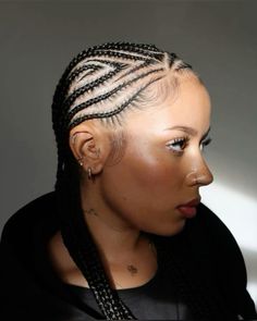 Corn Row Braids Black Women, Cornrows Hair, Cornrows Braids For Black Women, Twisted Hair, Braided Hair Tutorial, Braided Cornrow Hairstyles, Twist Braid Hairstyles, Fulani Braids, Box Braids Styling