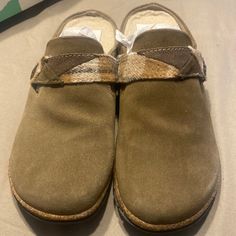 Earth Origins Taupe Mules/Clogs Size 8m. Never Worn In Original Box/Packaging. Box Color, Mule Clogs, Mules Shoes, Box Packaging, Clogs, Original Box, Packaging, The Originals, Color