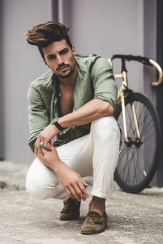 GIPSY CHIC OUTFIT AND KENNETH COLE WATCH | MDV Style | Street Style Magazine Best Photo Poses For Men, Fashion Magazine Covers Photography, Street Style Magazine, Mens Photoshoot Poses, Male Models Poses, Portrait Photography Men, Men Photoshoot