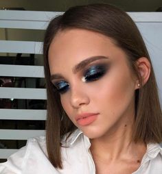 Trucco Glam, Make Up Tutorials, Carnival Makeup, Blush Beauty, Beauty Make-up, Blue Makeup, Makeup Goals