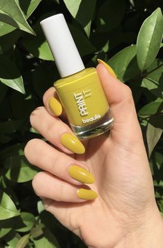 Yellowish Green Nails, Quick Nail Art, Hello Nails, Pretty Nail Polish, Blue Acrylic Nails, Blush Nails, Holographic Nails, Manicure Y Pedicure