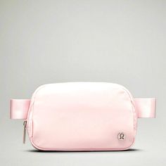 Pink Lululemon Bag, Pink Lulu Belt Bag, Lululemon Belt Bag Pink, Pink Lululemon Belt Bag, Lululemon Wishlist, Lulu Belt Bag, Lululemon Gifts, Lululemon Outfit, Lululemon Backpack