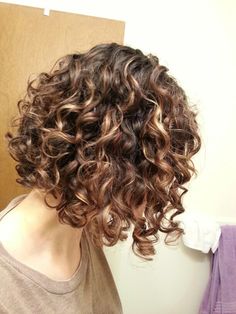 Kręcony Bob, Short Natural Curly Hair, Curly Hair Styles Easy, Curly Bob Hairstyles, Permed Hairstyles