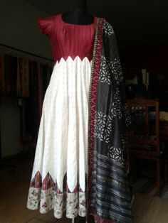 Summer by rupali singh design E mail at rupalisingh@hotmail.com Long Dress Designs Party Wear, Suit Designs Women, Gown Dress Party Wear Western, Dress Party Wear Western, Long Gown Dress Party Wear Western, Fancy Dresses For Girls, Women Dress Design, How To Wear Flats