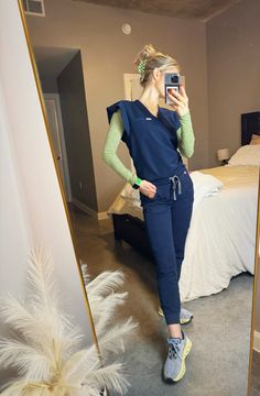 Nurse, nurse outfit ideas, figs scrubs Nurses Outfits Scrubs, Figs Outfits, Nurse Outfit Inspiration, Nicu Nurse Outfit, Fig Scrubs Outfit, Phlebotomist Outfit, White Scrubs Outfit, Scrubs With Long Sleeve Shirt