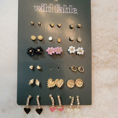 Goldtone Floral And Heart Earring Pairs, 17 Pair (Missing 1 From The Pack) Sparkle Hoop Earrings, Earrings Sets, Heart Earring, Gold Ear Cuff, Face Earrings, Open Hoop Earrings, Earring Bundle, Hoop Earring Sets, Pearl Charms