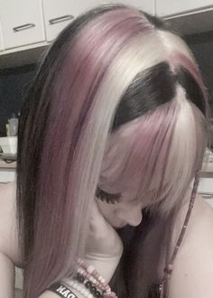 Pride Hair Color, Mcbling Hair, Neapolitan Hair, Y2k Hairstyles, Ramona Flowers, Hair Dyes, Hair Streaks, Dyed Hair Inspiration, Pretty Hair Color