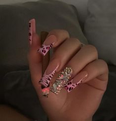 Pink Girly Nails, Xoxo Nails, Mexican Nails, Hard Nails, Nail Time, Colored Acrylic Nails, Girly Acrylic Nails, Leopard Nails, Exotic Nails