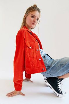 Women Denim Jacket, Loose Coats, Jacket With Pockets, Denim Jacket Women, Trucker Jacket, Corduroy Jacket, Boho Outfits, Denim Women, Red Leather Jacket