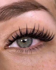 Eyelash Extensions Aftercare, Natural Fake Eyelashes, Permanente Make-up, Lashes Fake Eyelashes, Eyelash Extensions Styles, Lash Extensions Styles, Perfect Eyelashes, Pretty Lashes, Natural Eyelash Extensions