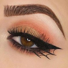 Halloween Makeup Videos, Nem Halloween Makeup, Spiderweb Eyeliner, Halloween Eyeliner, Maquillage Halloween Simple, Makeup Zombie, Halloween Makeup Clown, Halloweenský Makeup, Halloween Make-up Looks