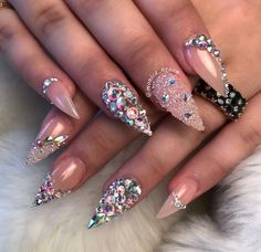 Queen Nails, Gel Nail Art Designs, Swarovski Nails, Almond Shape Nails, Nail Pro, Short Nail Designs, Birthday Nails, Gel Nail Art