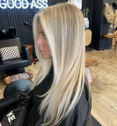 Cool Blonde Money Piece, Fully Blonde Hair, Blonde Half Head Highlights, Blond Highlights Natural, Blonde Hair Inspired, Half Head Blonde Highlights, Half Head Highlights Blonde, Blonde Full Head Highlights, Full Head Blonde Foils