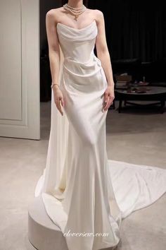 White Gown Satin, Long Satin Wedding Dress, Silk Flowy Wedding Dress, Silk Off The Shoulder Wedding Dress, Elegant Dresses For Wedding Guest Classy Beautiful, Korean Wedding Dress Elegant, Wedding Dresses Form Fitting, Korean Wedding Dress Simple, Silk Mermaid Wedding Dress